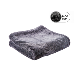 DiamondTech HydraSilk – aukščiausios kokybės dvipusė mikropluošto sausinimo šluostė automobiliui, sugerianti itin daug vandens. Minkšti šereliai apsaugo paviršių nuo įbrėžimų, tinka kėbului, stiklui ir plastikui.